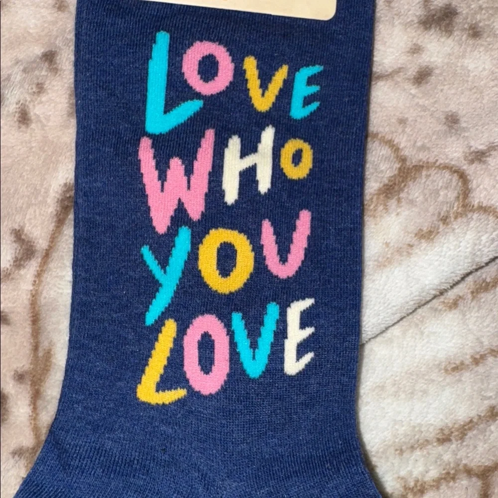 Blue Q women’s “Love Who You Love” colorful crew socks New With Tags